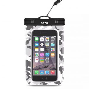 A waterproof pouch to take underwater pictures with your iPhone